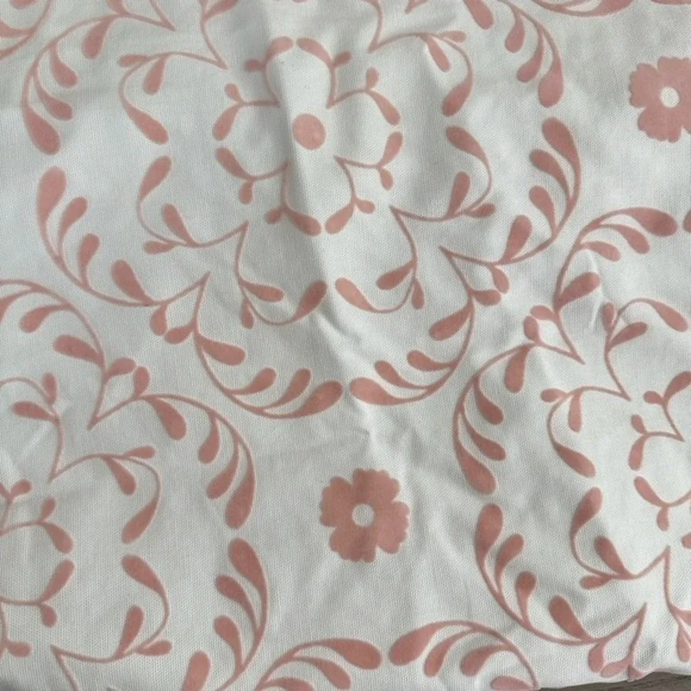 Pottery‎ Barn Kids Pink Floral Flocked Blackout Curtain Panel 44x84
